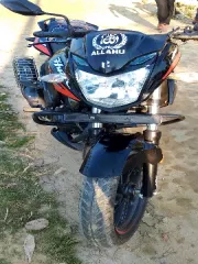 Hunk 150R Dual Disc ABS